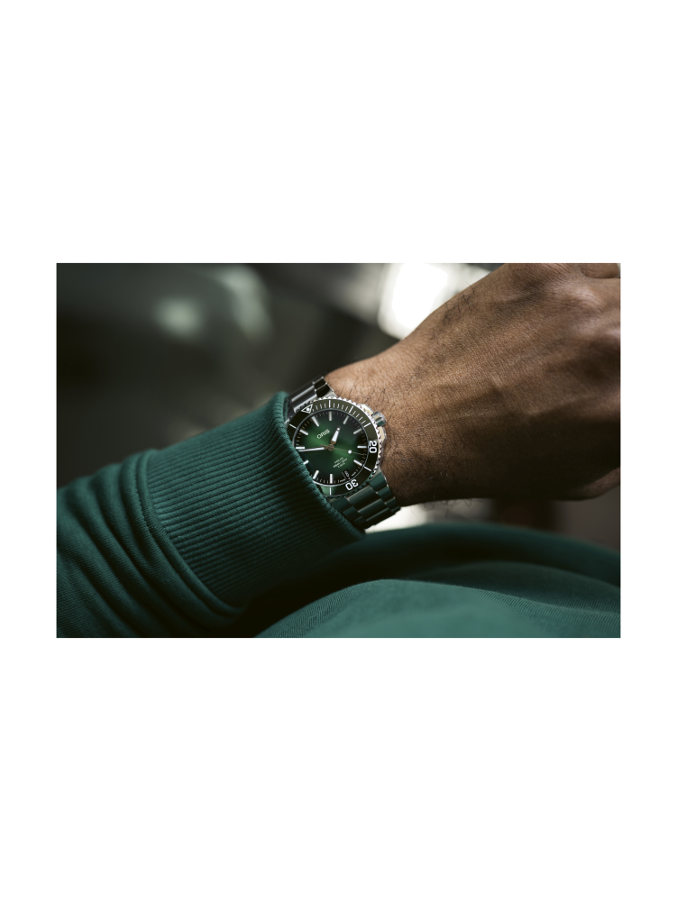 01 400 7769 4157-07 8 22 09PEB