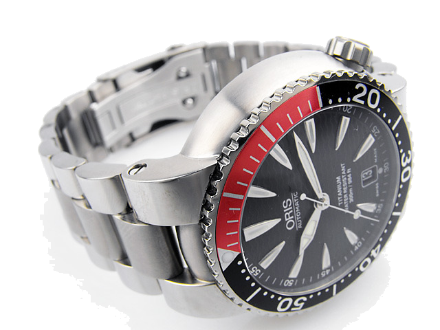 oris divers titan date